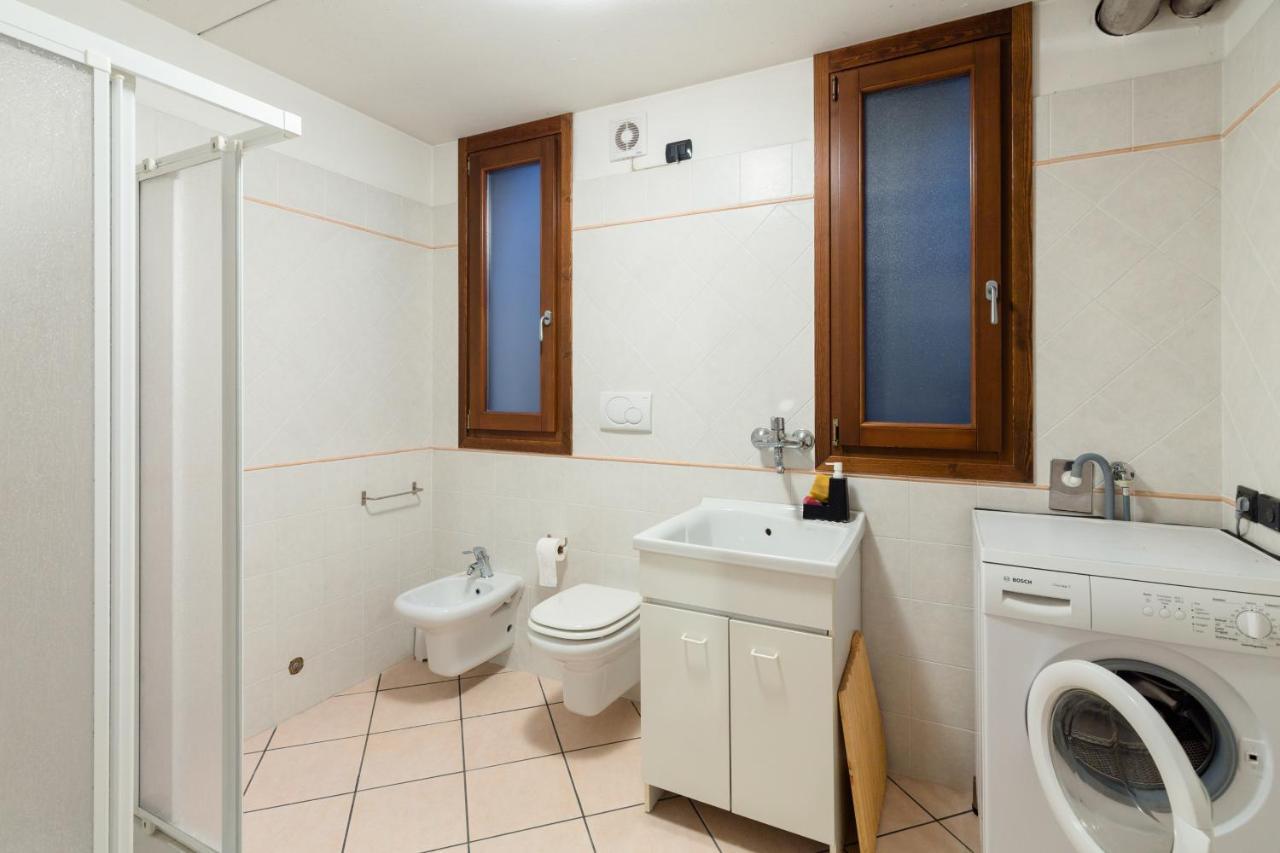 Casa Lorena Desenzano del Garda Buitenkant foto